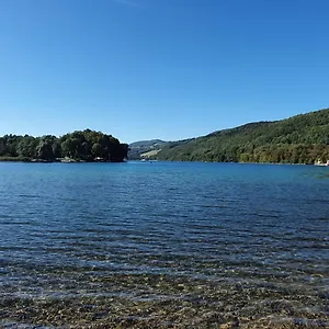https://hotel-du-grand-lac.hotels-rhonealpes.com